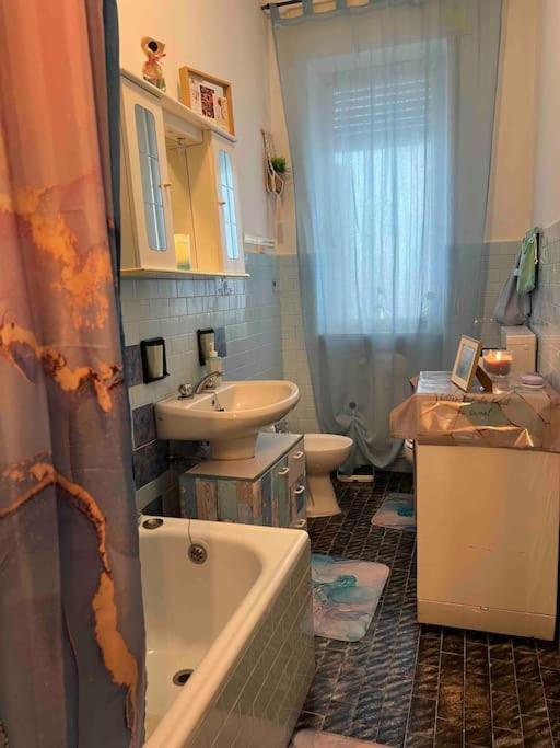 Vicino A Tutto Panzió Vercelli Kültér fotó